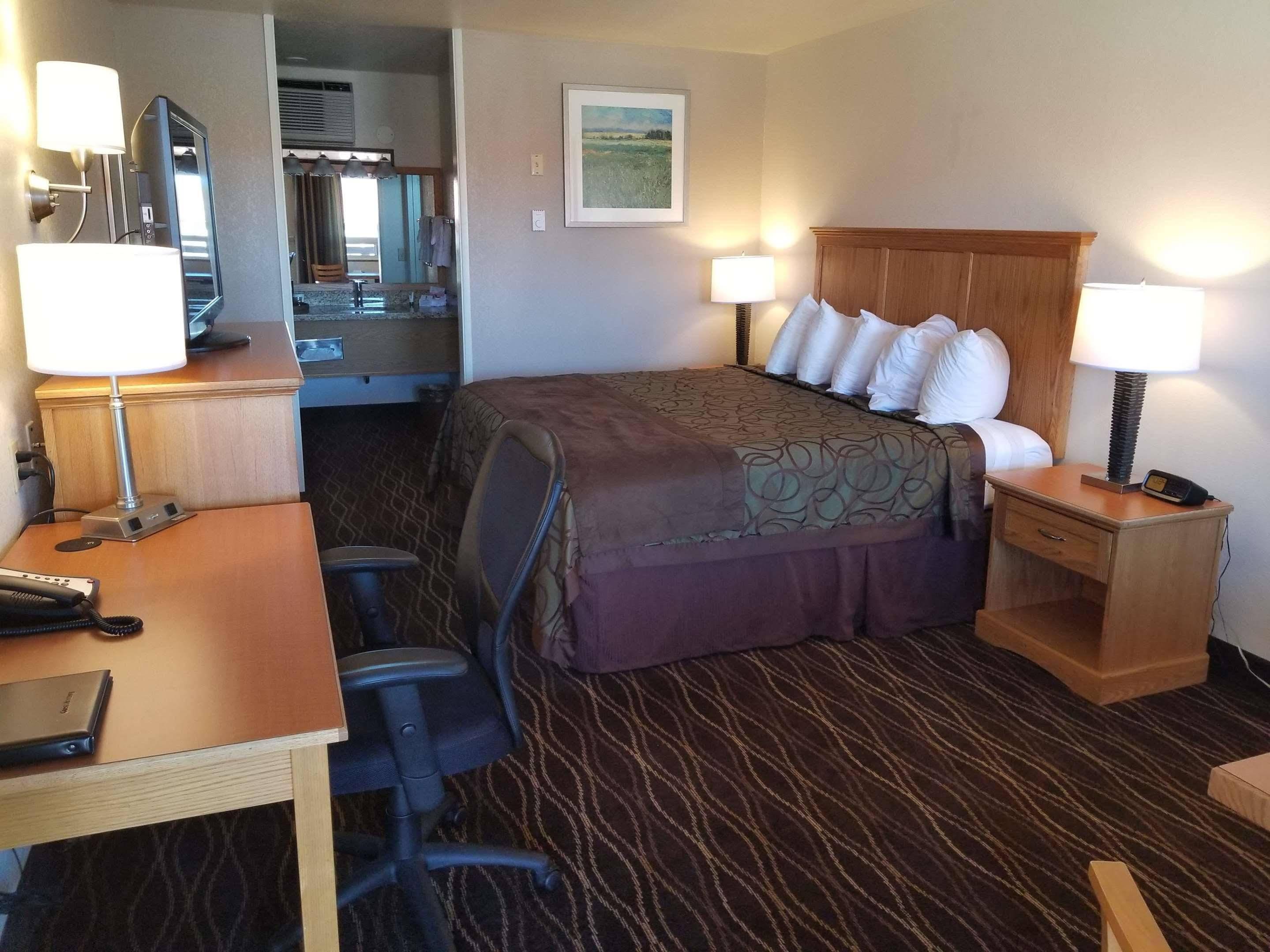 Hotel Western Pacific Highway 3*